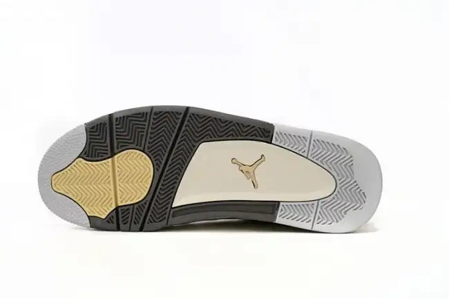 Rep MAX 4 DV3742-021 Craft Dust Photon SE Retro Jordan 0602